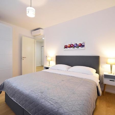 Ophelia Apartment With Parking Zagabria Esterno foto
