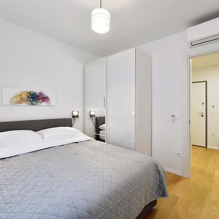 Ophelia Apartment With Parking Zagabria Esterno foto
