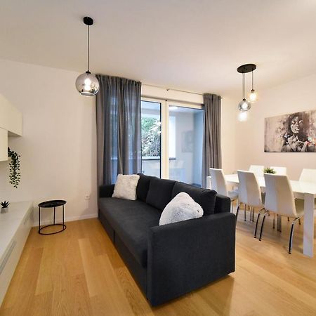 Ophelia Apartment With Parking Zagabria Esterno foto
