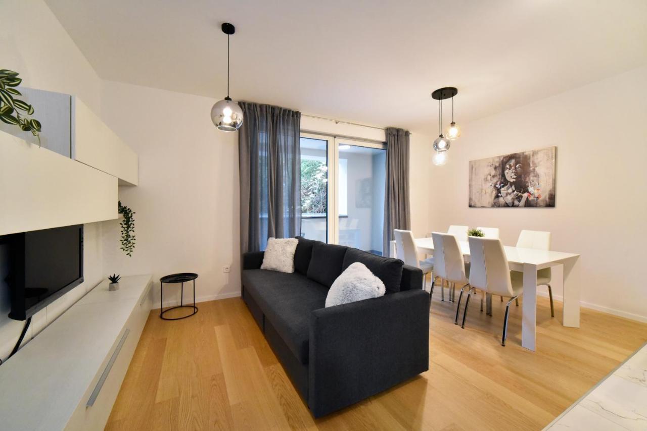 Ophelia Apartment With Parking Zagabria Esterno foto