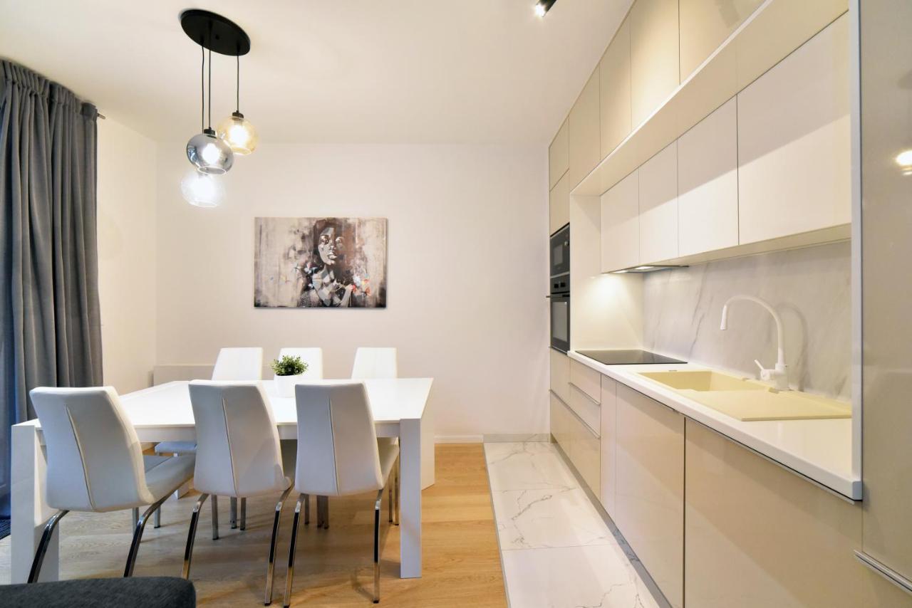 Ophelia Apartment With Parking Zagabria Esterno foto