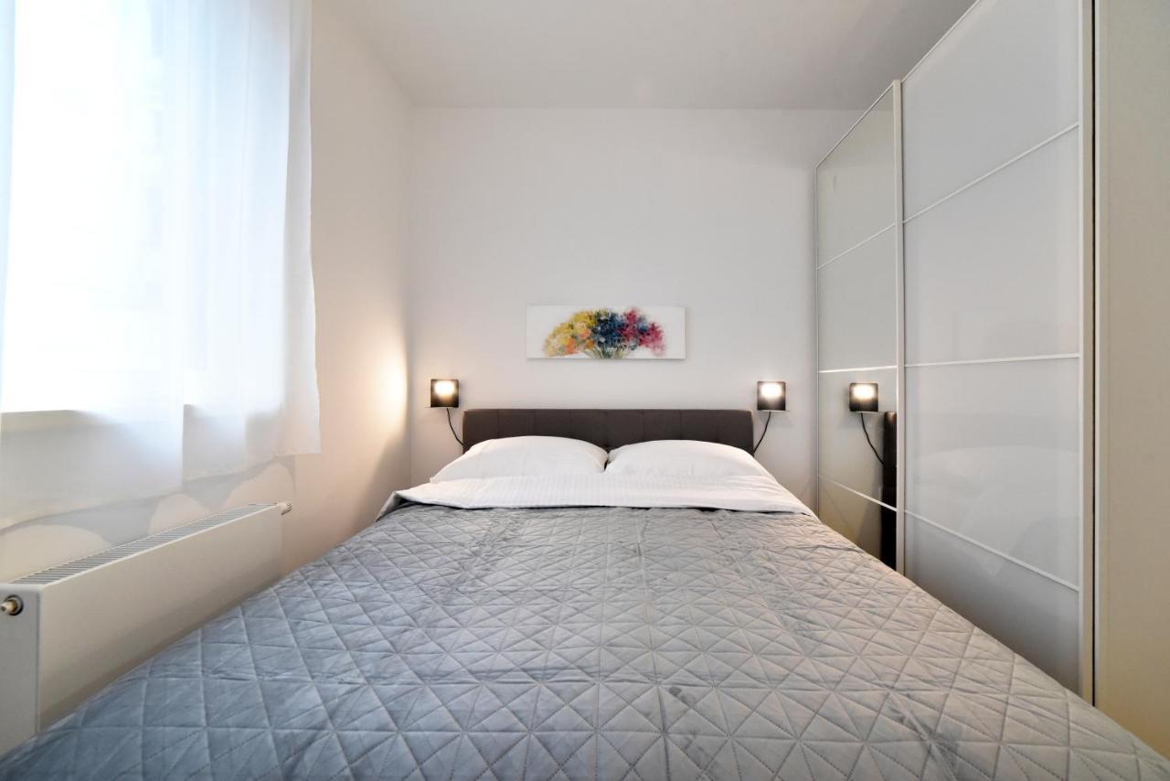 Ophelia Apartment With Parking Zagabria Esterno foto